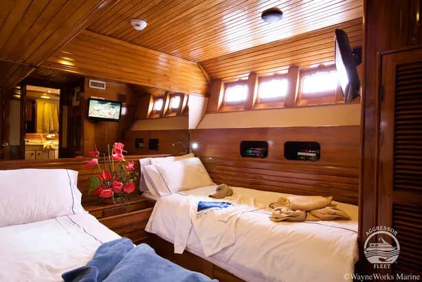 Single cabin interior on the Galapagos Aggressor III Liveaboard