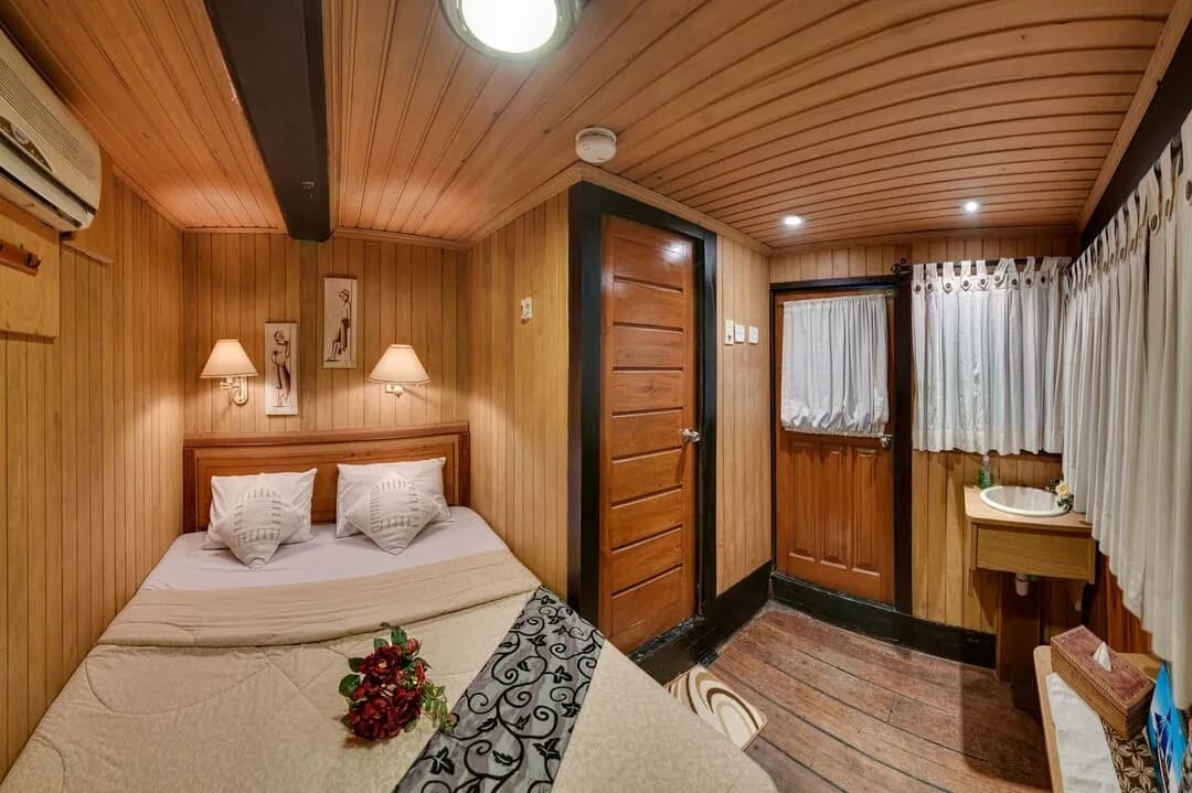 SeaSafari8-Room201.jpg