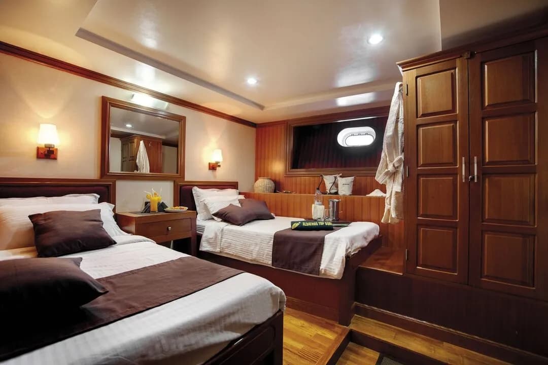 Duke of York Liveaboard