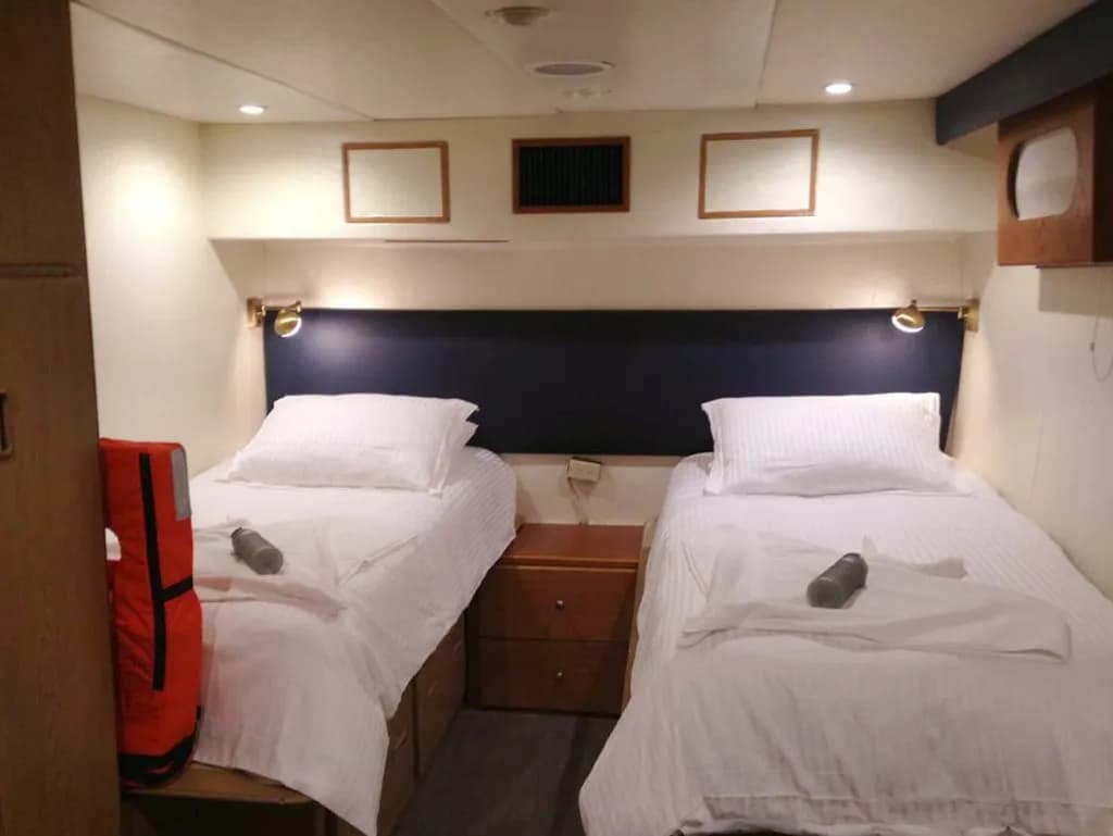 Superior cabin interior aboard the Nautilus Gallant Lady Liveaboard
