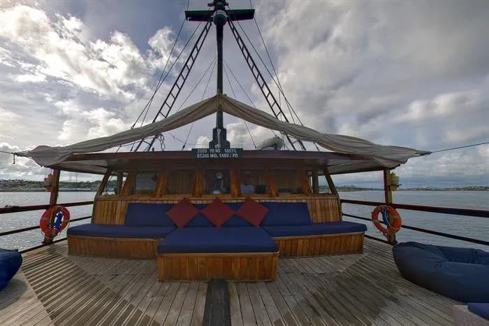 Outdoor lounge aboard the Damai I Liveaboard