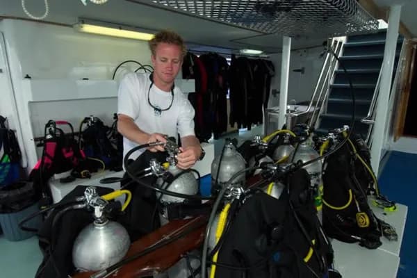 liveaboard dive boat