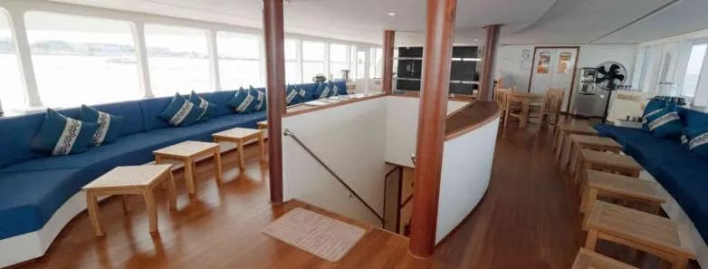 The indoor salon with couches