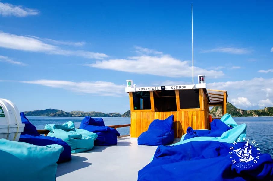 The spacious sundeck with bean bag chairs