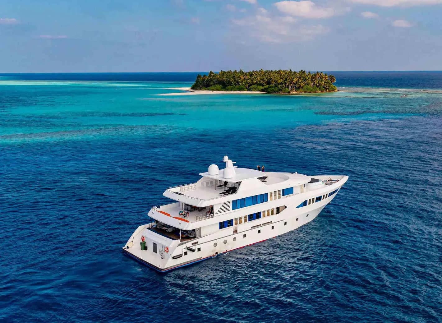 Exterior of the Spirit of Maldives