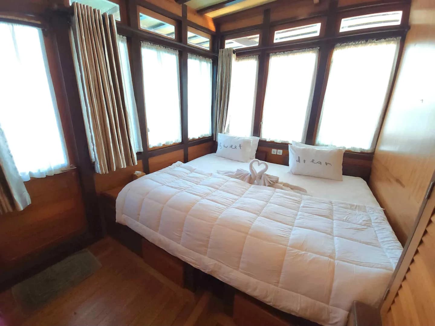 Large bed in the accommodation