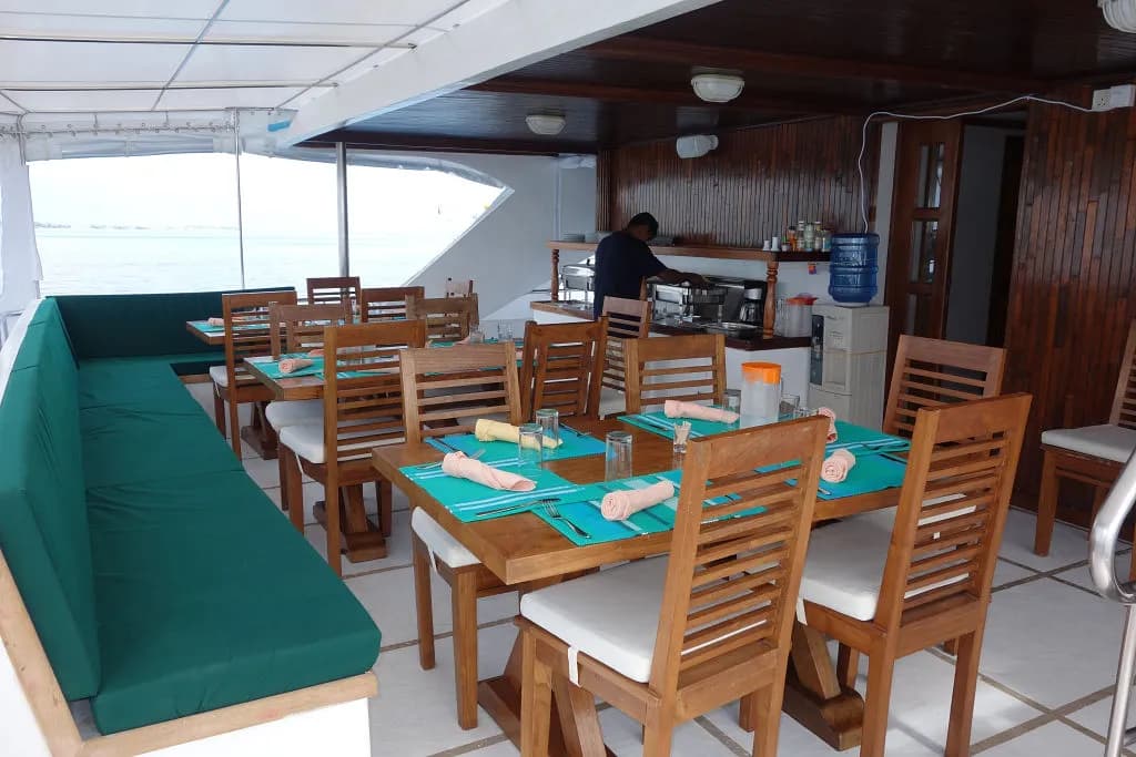MV Emperor Voyager Liveaboard