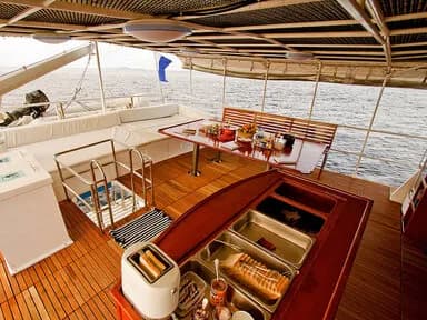 MV Giamani Liveaboard