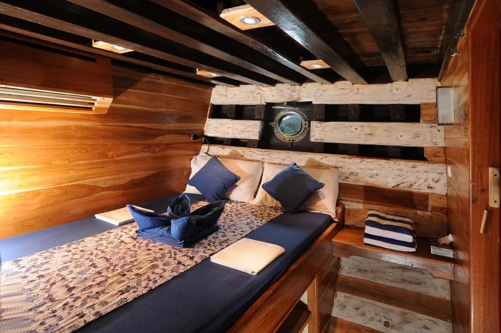 Spacious cabin with double bed