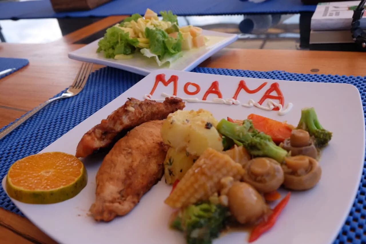 Food served aboard the Moana Liveaboard