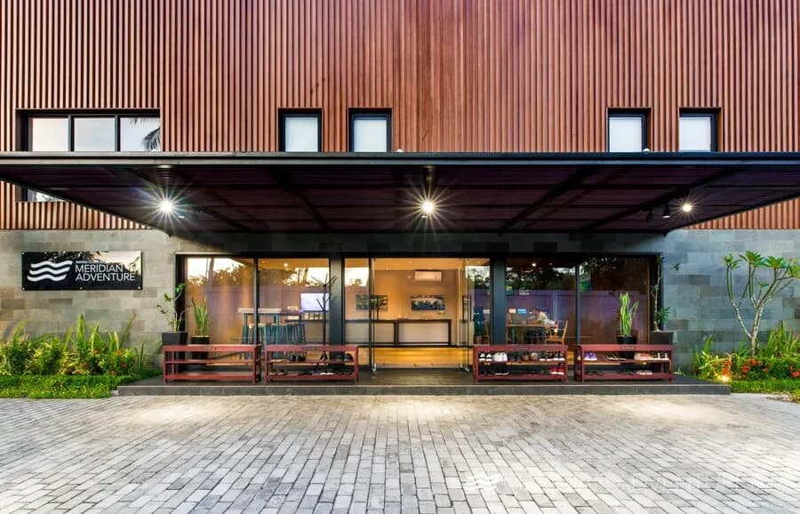 Meridian Adventure Dive Resort & Marina Club