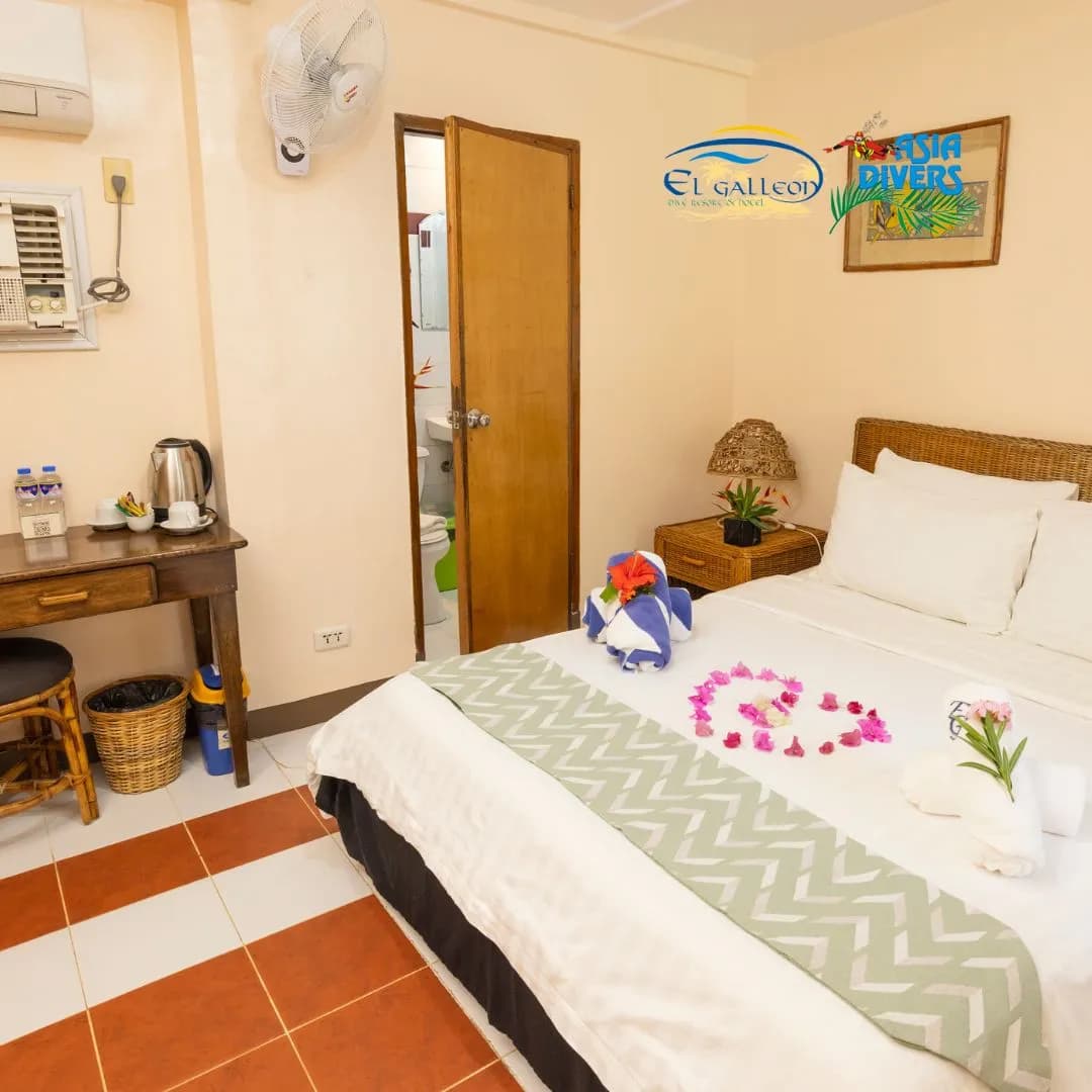 Poolside Room at El Galleon